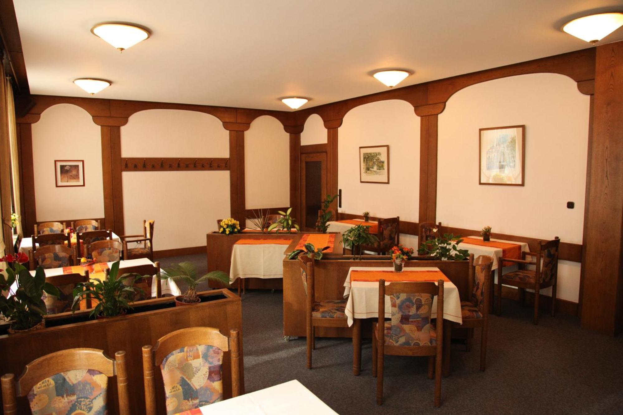 Ackfeld Hotel-Restaurant Bueren  Buitenkant foto