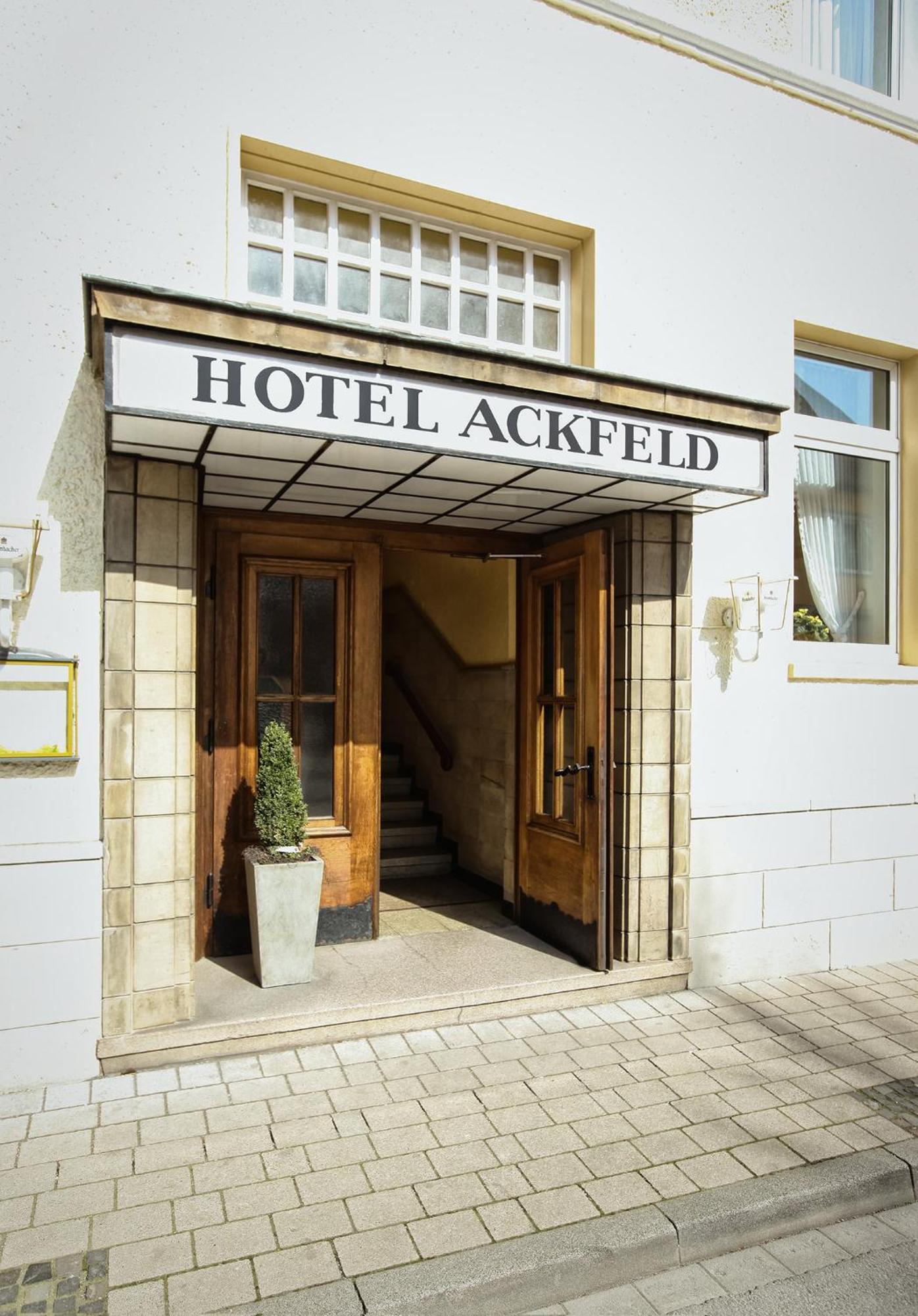 Ackfeld Hotel-Restaurant Bueren  Buitenkant foto